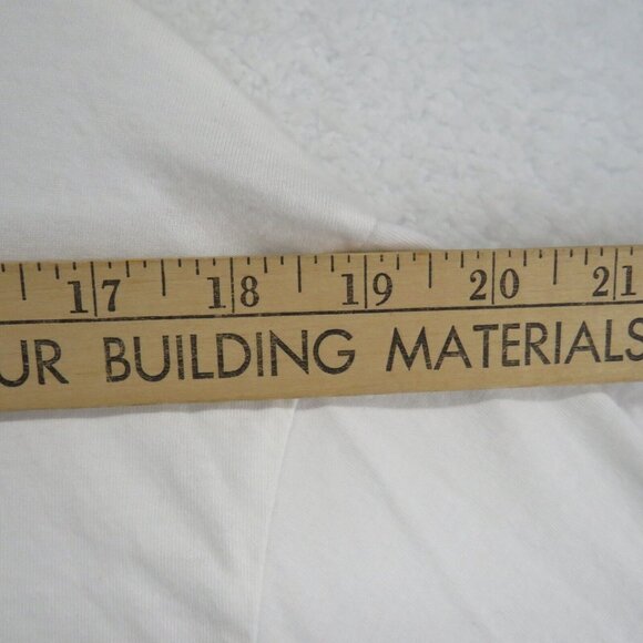 UGG T Shirt Womens Size Medium White Cropped Short Sleeve Pastel Spellout Logo - Picture 7 of 9